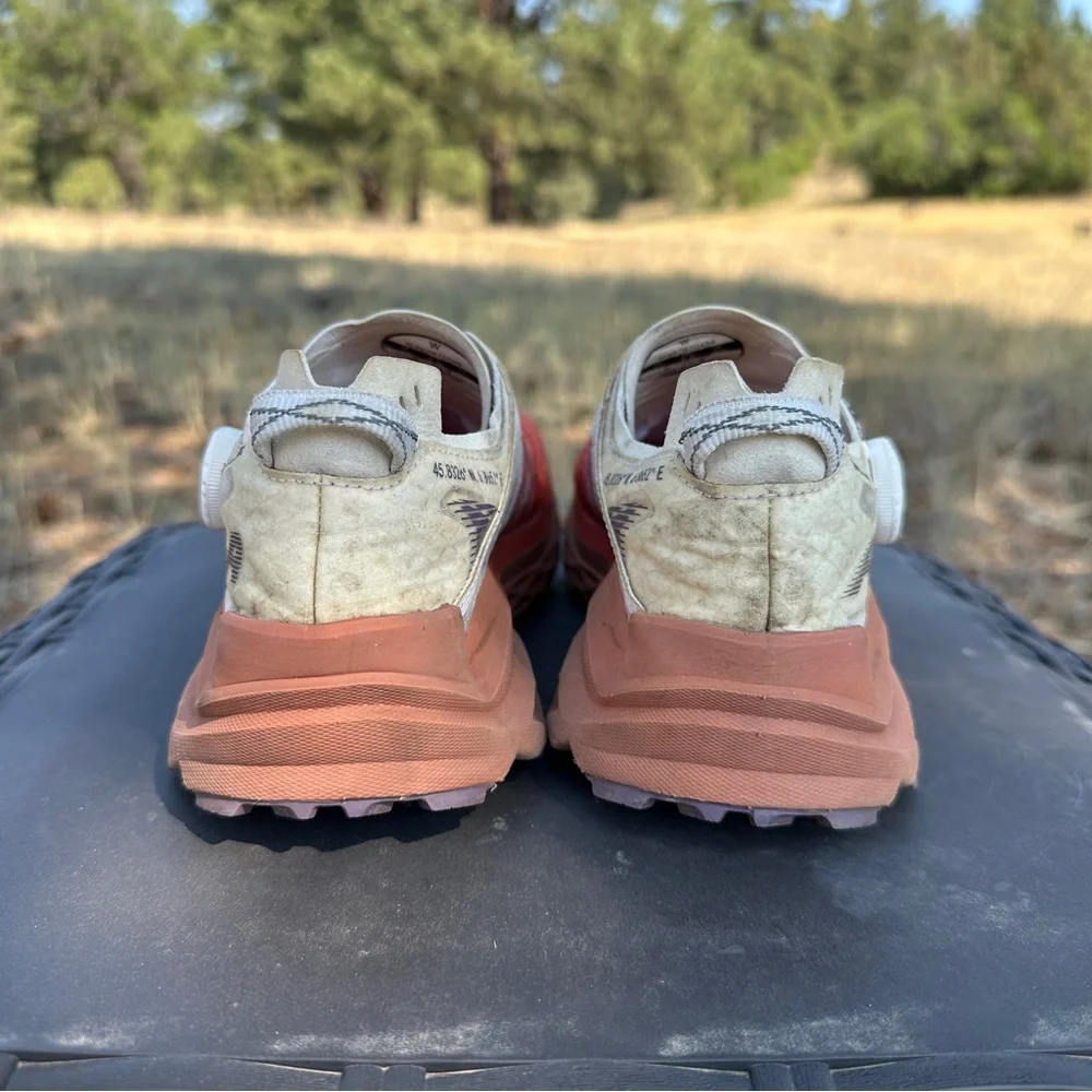 Altra - Mont Blanc BOA - Orange/Cream - 7.5 - Picture 7 of 10